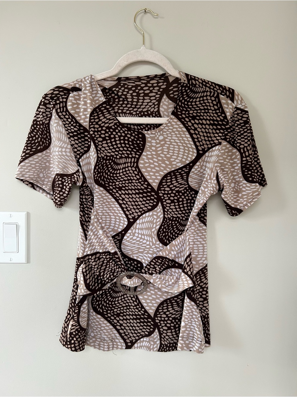 Modern Abstract Tie-Waist Women’s Top - Brown & Cream